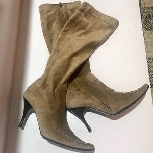 Authentic Bottega Veneta - Like New